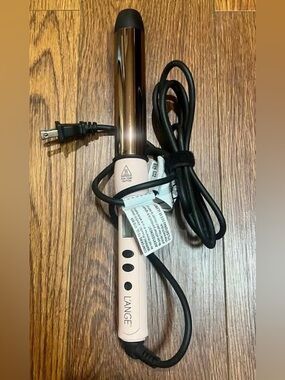Lange Pink and Black Curling Wand